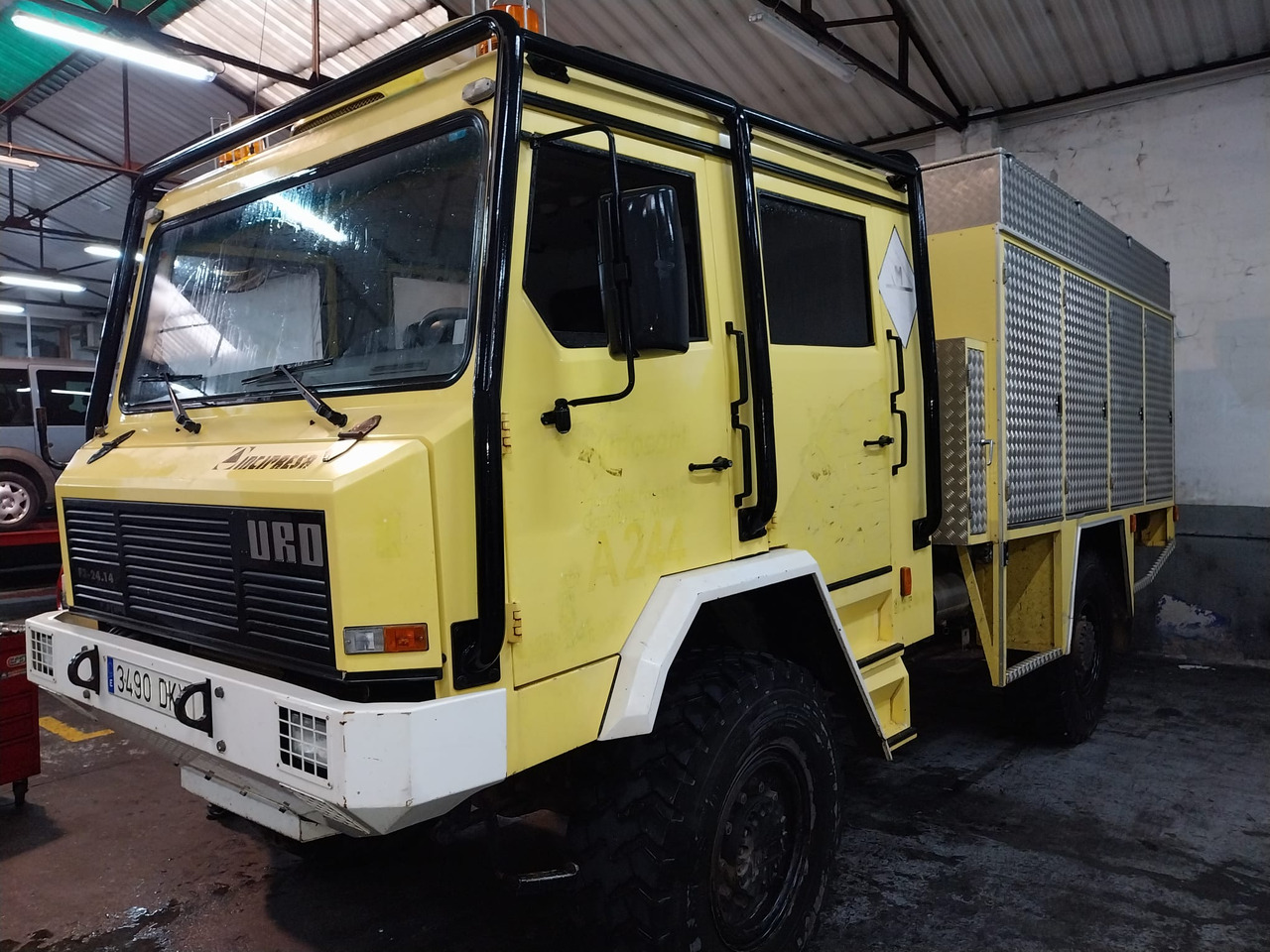 URO-IVECO TT URO F3-24 - Autopompa: foto 1 URO-IVECO TT URO F3-24 - Autopompa: foto 1