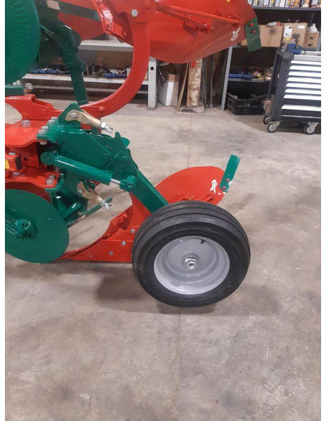 Kverneland 150 B variomat 4 schaar - Aratro: foto 5 Kverneland 150 B variomat 4 schaar - Aratro: foto 5