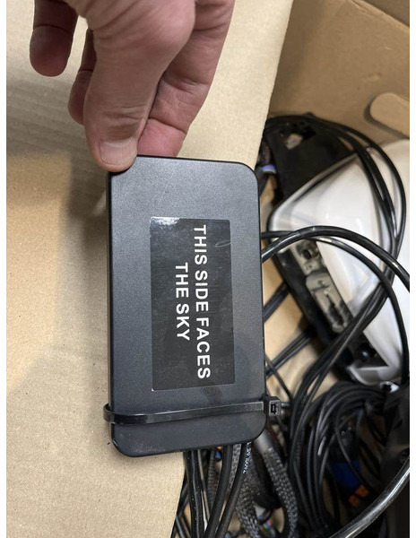 Trimble GFX 1060 GPS SET ACTIEPRIJS - Sistema di navigazione per Macchina agricola: foto 3 Trimble GFX 1060 GPS SET ACTIEPRIJS - Sistema di navigazione per Macchina agricola: foto 3