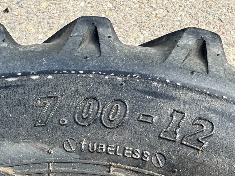 Giant Banden met velg 7.00-12 - Pneumatico: foto 3 Giant Banden met velg 7.00-12 - Pneumatico: foto 3