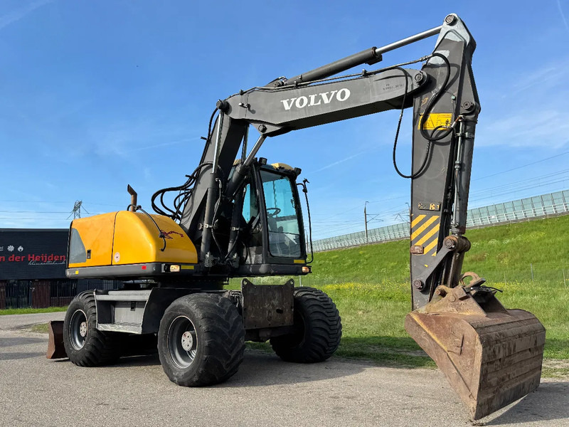 Volvo EW140 - Escavatore gommato: foto 4 Volvo EW140 - Escavatore gommato: foto 4
