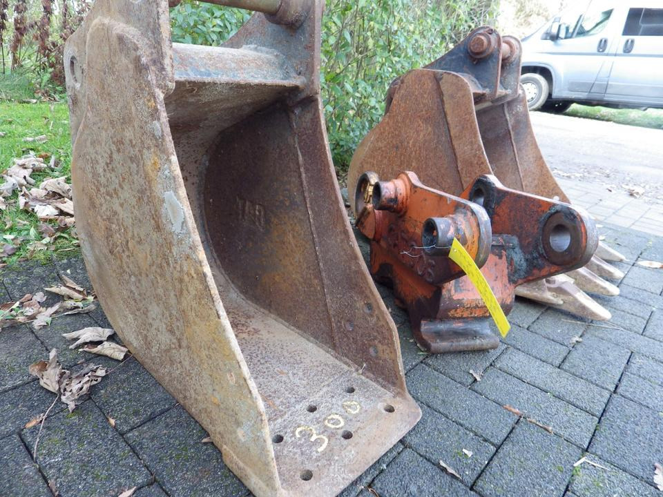 Cat 305 LEH Schnellwechsler + 2 Tieflöffel Cat - Benna per escavatore: foto 2 Cat 305 LEH Schnellwechsler + 2 Tieflöffel Cat - Benna per escavatore: foto 2