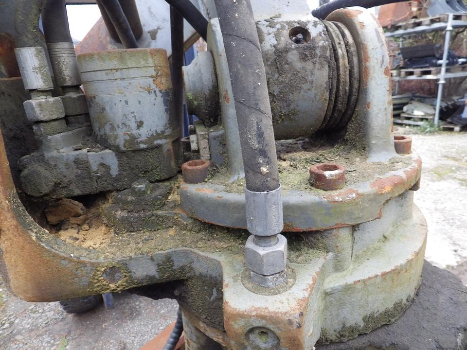 Liebherr GM8 GM10 Greifer 600 mm SB mit SW48 Adapter - Benna mordente per Macchina da cantiere: foto 2 Liebherr GM8 GM10 Greifer 600 mm SB mit SW48 Adapter - Benna mordente per Macchina da cantiere: foto 2