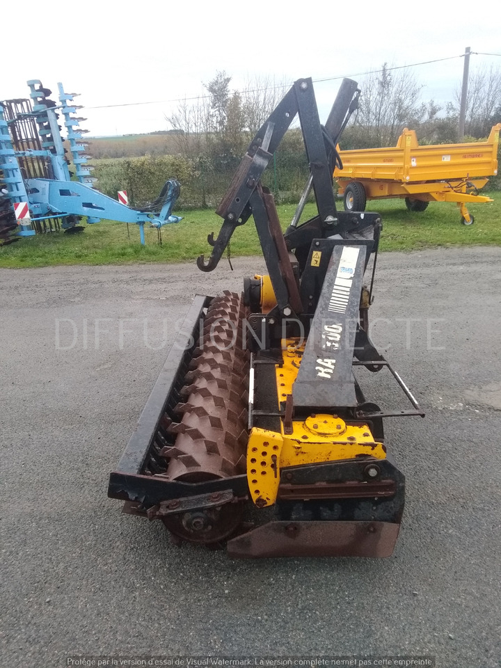 AGRAM HERSE ROTATIVE RA 3000 - Zappatrice: foto 4 AGRAM HERSE ROTATIVE RA 3000 - Zappatrice: foto 4