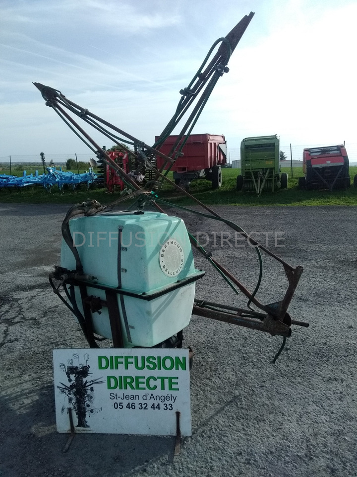 BERTHOUD PULVERISATEUR PO DS 4 - Polverizzatore portato: foto 1 BERTHOUD PULVERISATEUR PO DS 4 - Polverizzatore portato: foto 1