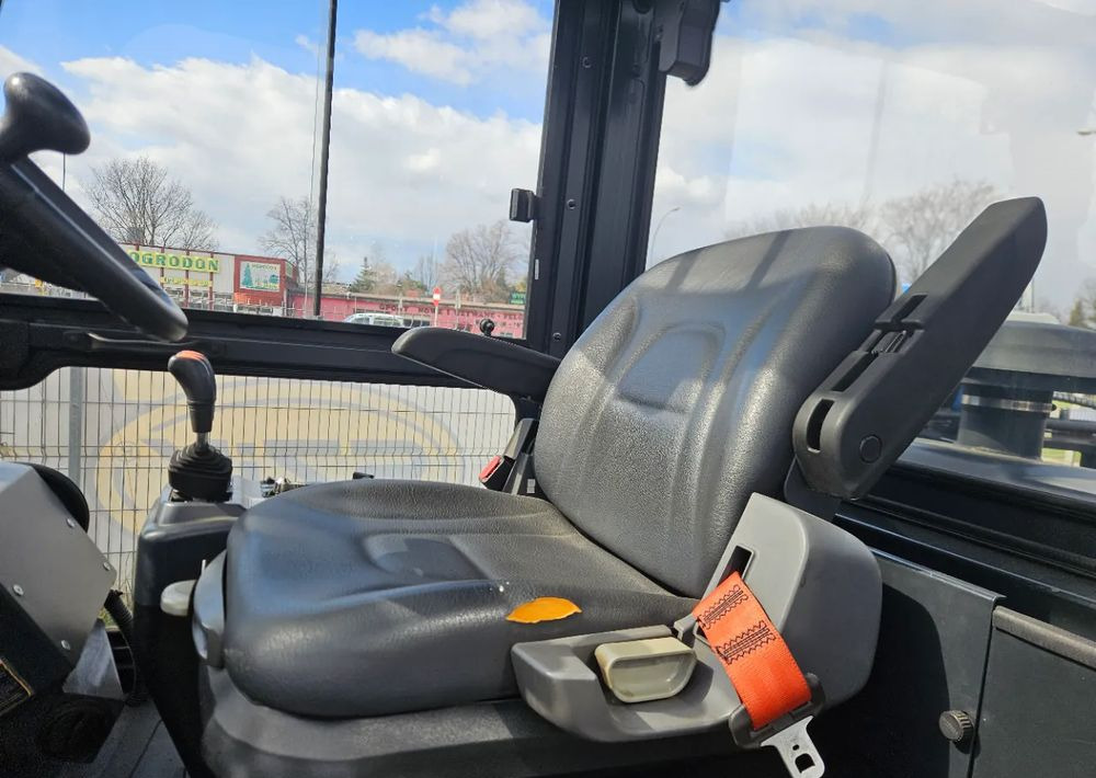 Doosan G60S-7 - Carrello elevatore a gas: foto 5 Doosan G60S-7 - Carrello elevatore a gas: foto 5