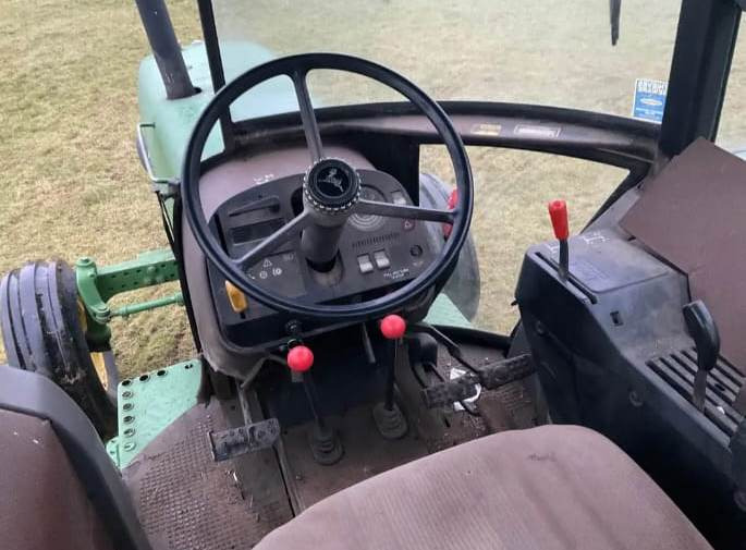 1988 John Deere 2650 2wd tractor - Trattore: foto 3 1988 John Deere 2650 2wd tractor - Trattore: foto 3