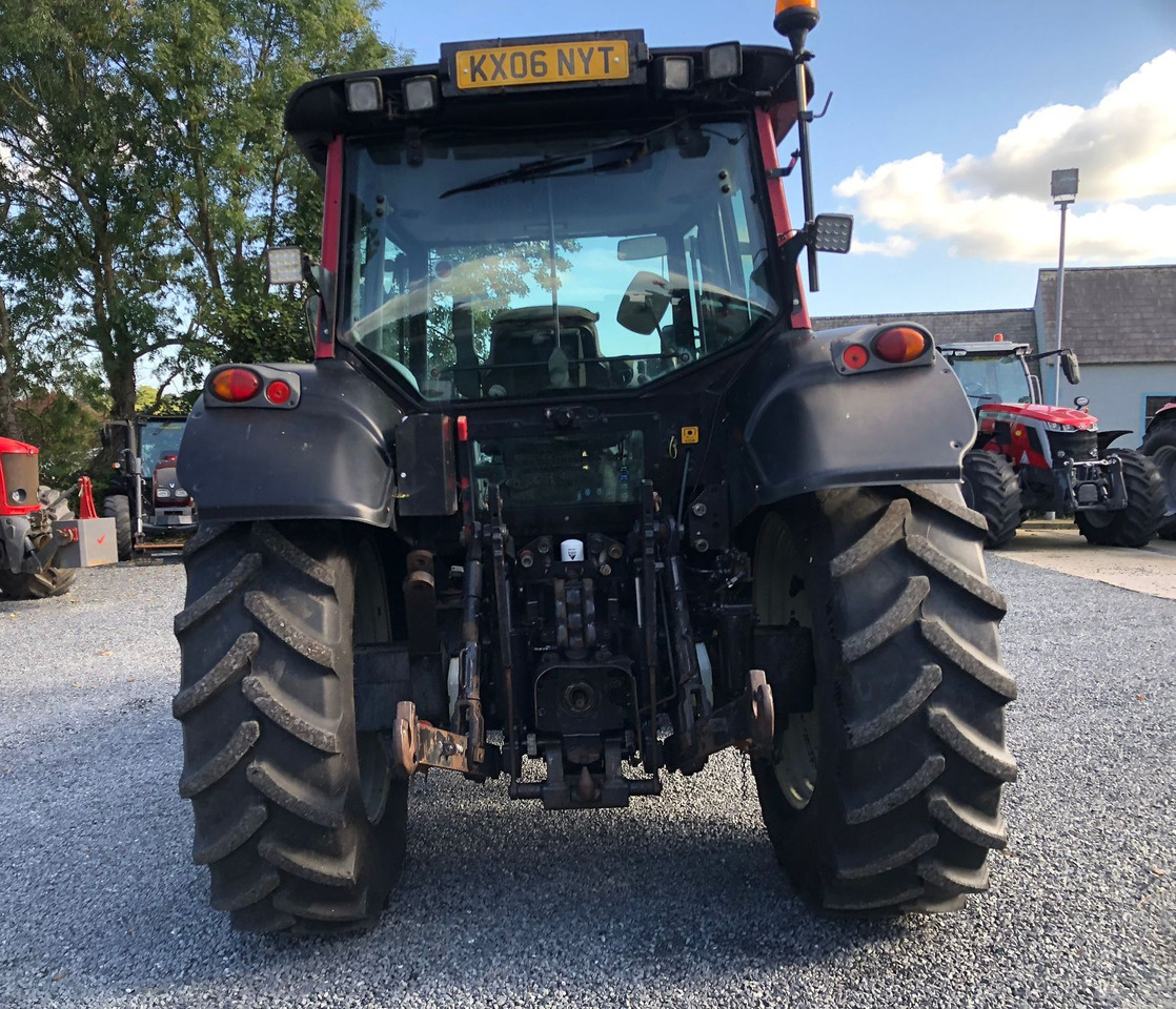 2006 Valtra N121 c/w front loader, 9700 Hrs - Trattore: foto 2 2006 Valtra N121 c/w front loader, 9700 Hrs - Trattore: foto 2