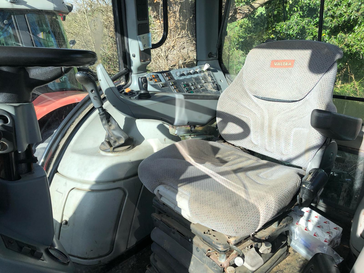 2009 Valtra T171 with front PTO - Trattore: foto 5 2009 Valtra T171 with front PTO - Trattore: foto 5