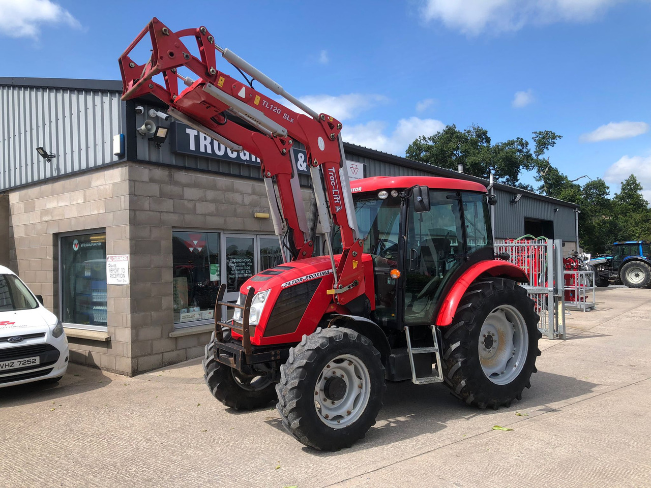 2015 Zetor Proxima with loader, Excellent from 1 owner - Trattore: foto 1 2015 Zetor Proxima with loader, Excellent from 1 owner - Trattore: foto 1
