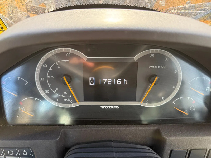 Pala gommata Volvo L180H CDC First Owner orginal Good Tyres: foto 18