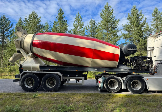 Liebherr12m3 Perävaunu - Semirimorchio betoniera: foto 5 Liebherr12m3 Perävaunu - Semirimorchio betoniera: foto 5