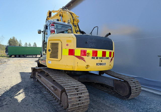 New HollandE235SR - Escavatore cingolato: foto 4 New HollandE235SR - Escavatore cingolato: foto 4