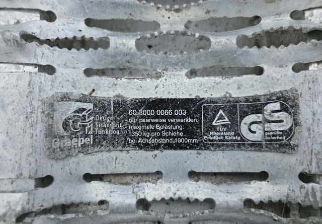 Rimorchio centinato SarisC3500 Pressukapelli: foto 13 Rimorchio centinato SarisC3500 Pressukapelli: foto 13