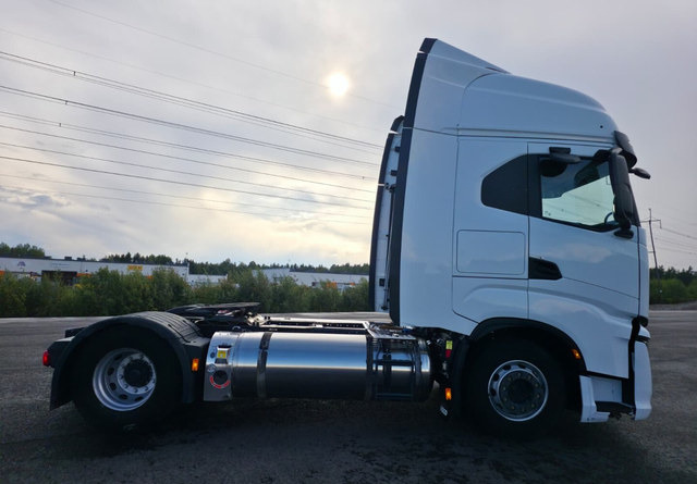 IvecoS-Way 460 4x2 LNG / LBG - Trattore stradale: foto 5 IvecoS-Way 460 4x2 LNG / LBG - Trattore stradale: foto 5