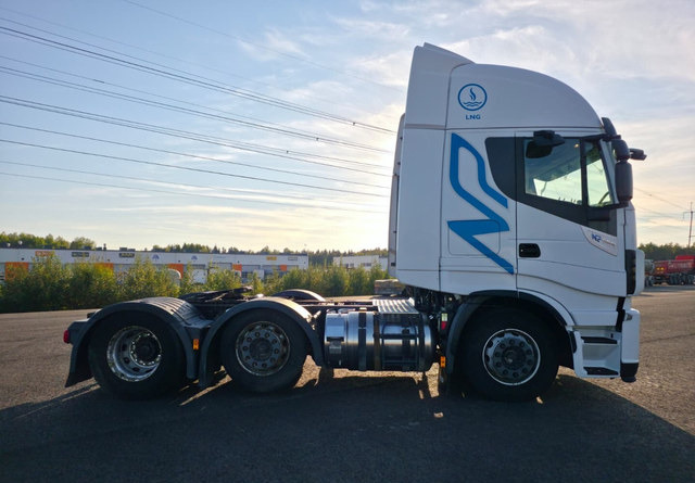 IvecoStralis 460 6x2 LNG/LBG - Trattore stradale: foto 5 IvecoStralis 460 6x2 LNG/LBG - Trattore stradale: foto 5
