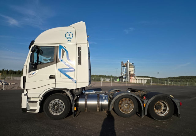 IvecoStralis 460 6x2 LNG/LBG - Trattore stradale: foto 2 IvecoStralis 460 6x2 LNG/LBG - Trattore stradale: foto 2