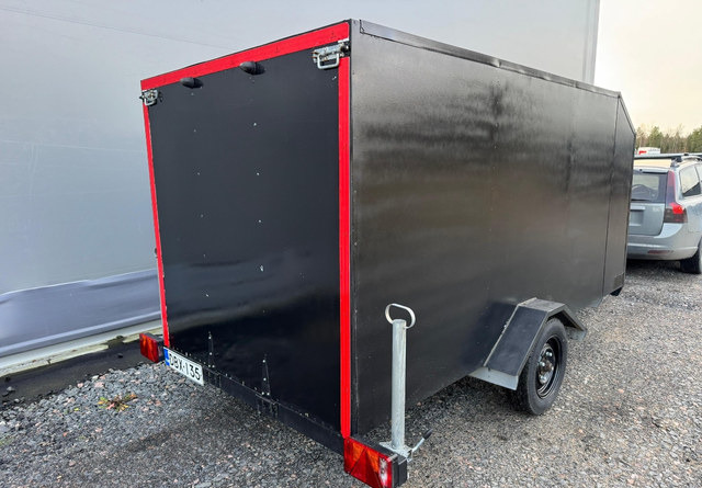 Umpiperäkärry - Rimorchio per auto: foto 5 Umpiperäkärry - Rimorchio per auto: foto 5