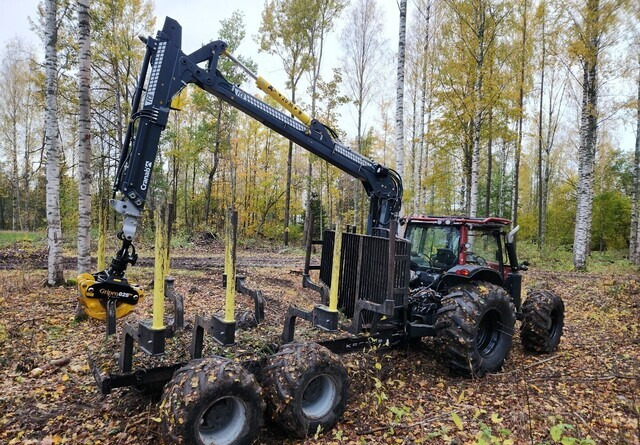 ValtraN123 + Kronos 140 4WDM + Cranab FC8 - Trattore forestale, Rimorchio forestale: foto 4 ValtraN123 + Kronos 140 4WDM + Cranab FC8 - Trattore forestale, Rimorchio forestale: foto 4