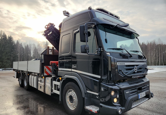 Autocarro con pianale/ Cassone fisso, Camion con gru Volvo  FMX: foto 6