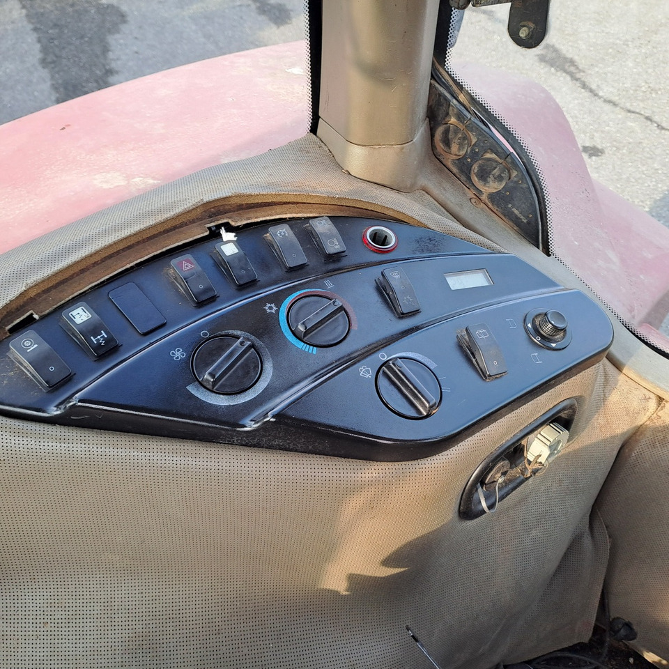 CASE MX 285 MAGNUM - ASTA AGRIBERTOCCHI - Trattore: foto 4 CASE MX 285 MAGNUM - ASTA AGRIBERTOCCHI - Trattore: foto 4