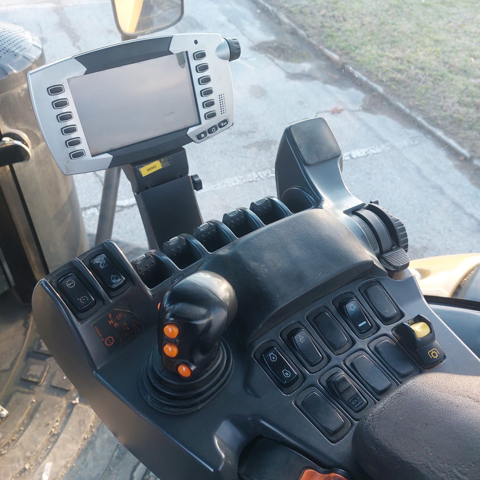 CHALLENGER MT 765E - Trattore: foto 1 CHALLENGER MT 765E - Trattore: foto 1