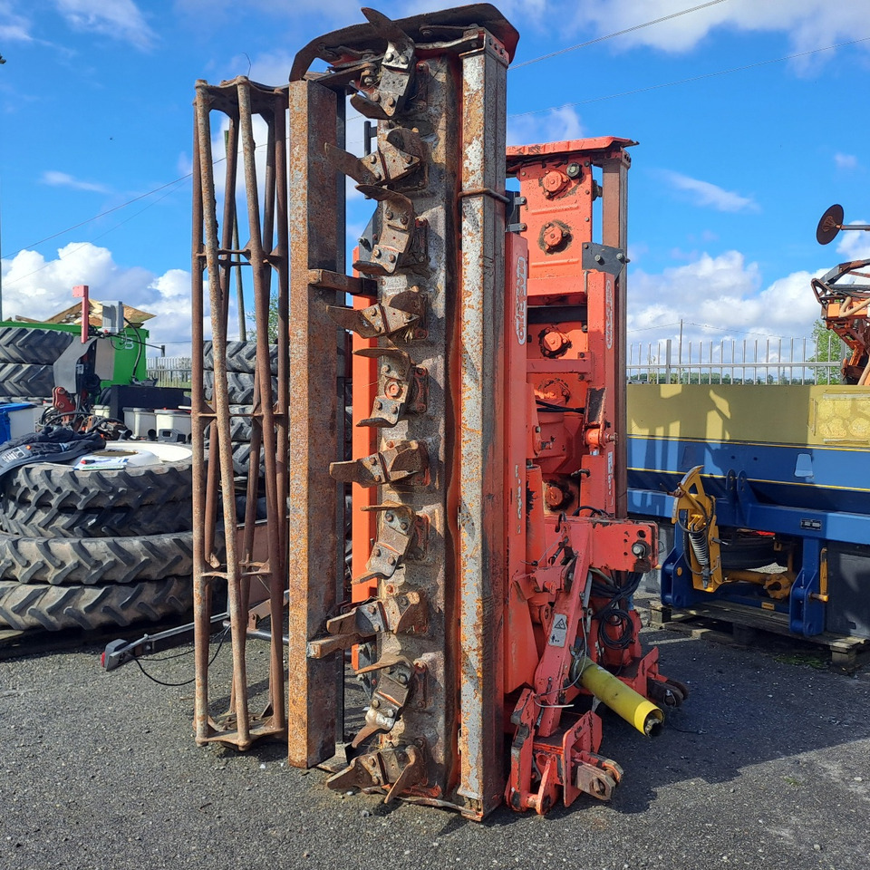 ERPICE ROTANTE PIEGHEVOLE MASCHIO AQUILA 5000 - Zappatrice: foto 2 ERPICE ROTANTE PIEGHEVOLE MASCHIO AQUILA 5000 - Zappatrice: foto 2