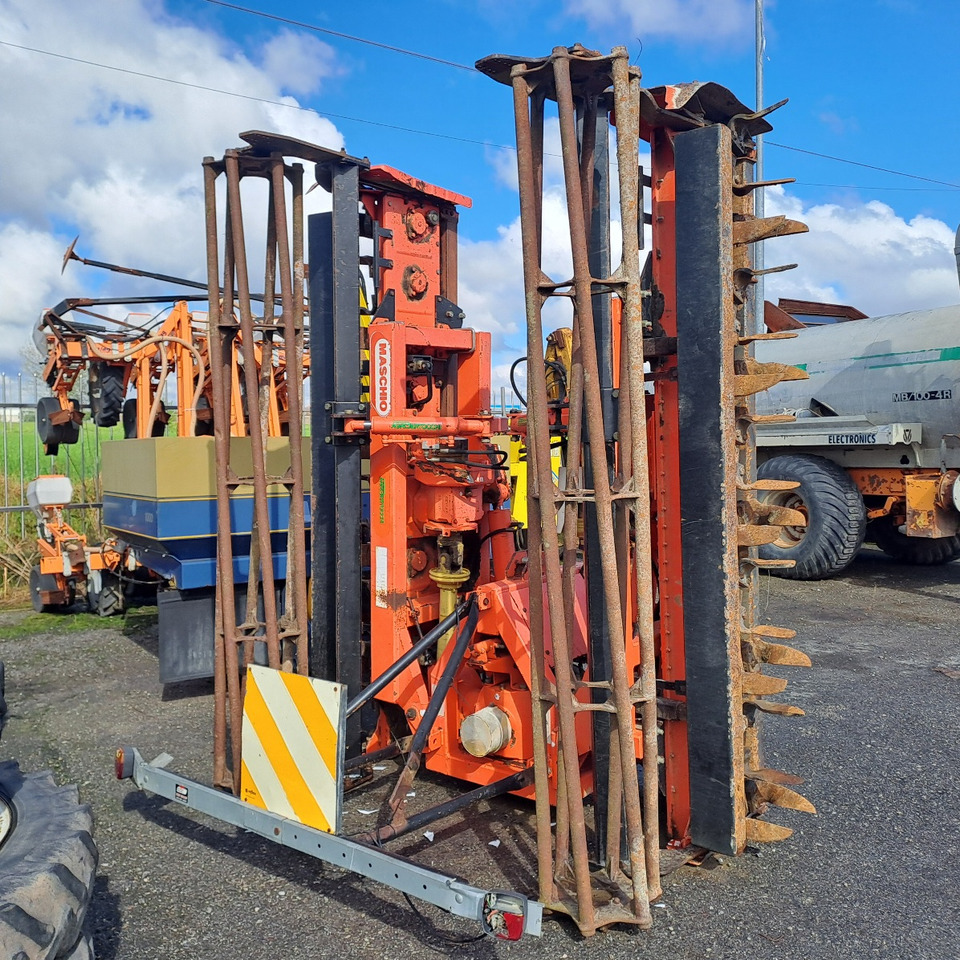 ERPICE ROTANTE PIEGHEVOLE MASCHIO AQUILA 5000 - Zappatrice: foto 1 ERPICE ROTANTE PIEGHEVOLE MASCHIO AQUILA 5000 - Zappatrice: foto 1