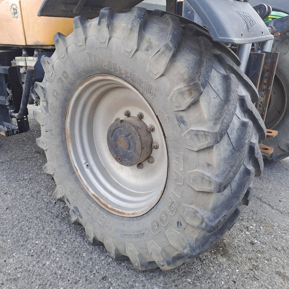 JCB FASTRAC 175 - ASTA AGRIBERTOCCHI - Trattore: foto 5 JCB FASTRAC 175 - ASTA AGRIBERTOCCHI - Trattore: foto 5