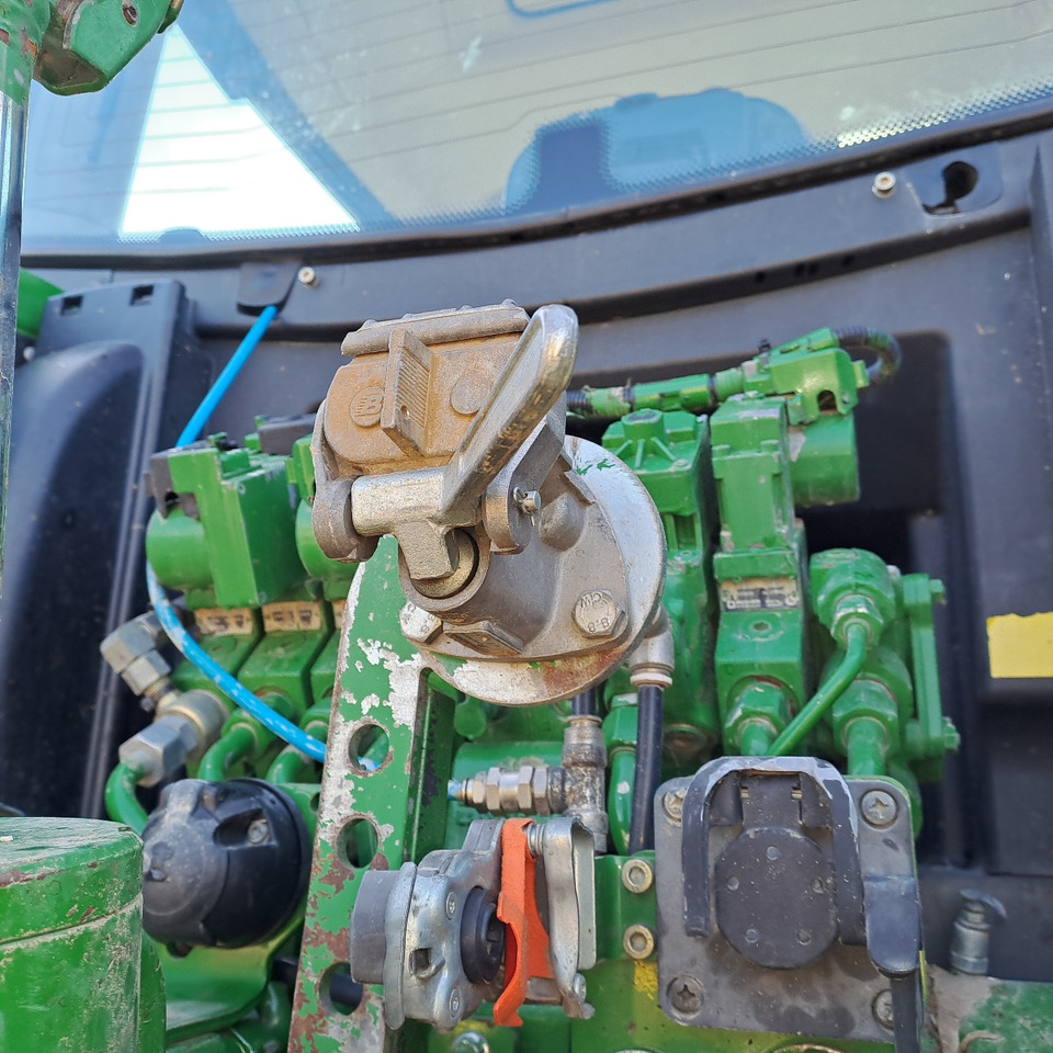 JOHN DEERE 6215R - ASTA AGRIBERTOCCHI - Trattore: foto 4 JOHN DEERE 6215R - ASTA AGRIBERTOCCHI - Trattore: foto 4