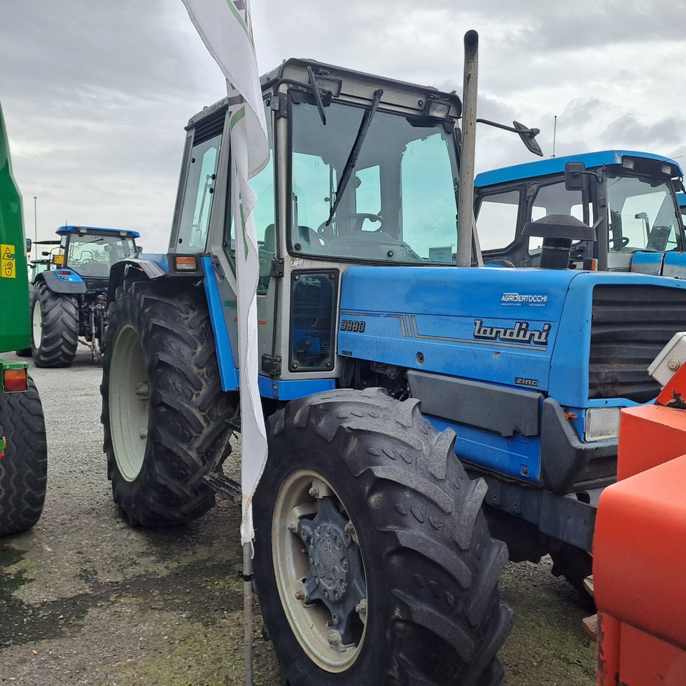LANDINI 9880 - ASTA AGRIBERTOCCHI - Trattore: foto 4 LANDINI 9880 - ASTA AGRIBERTOCCHI - Trattore: foto 4
