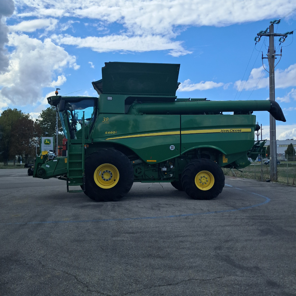 MIETITREBBIA JOHN DEERE S660 - Mietitrebbia: foto 2 MIETITREBBIA JOHN DEERE S660 - Mietitrebbia: foto 2