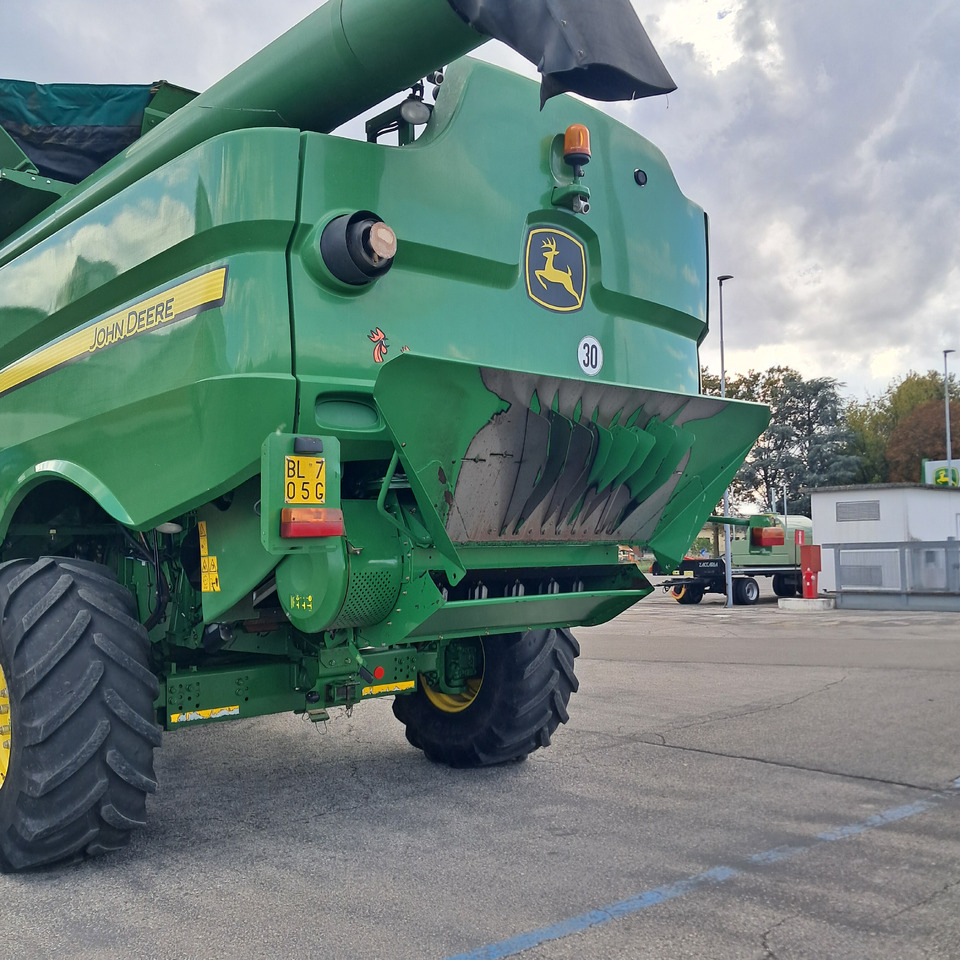 MIETITREBBIA JOHN DEERE S660 - Mietitrebbia: foto 4 MIETITREBBIA JOHN DEERE S660 - Mietitrebbia: foto 4