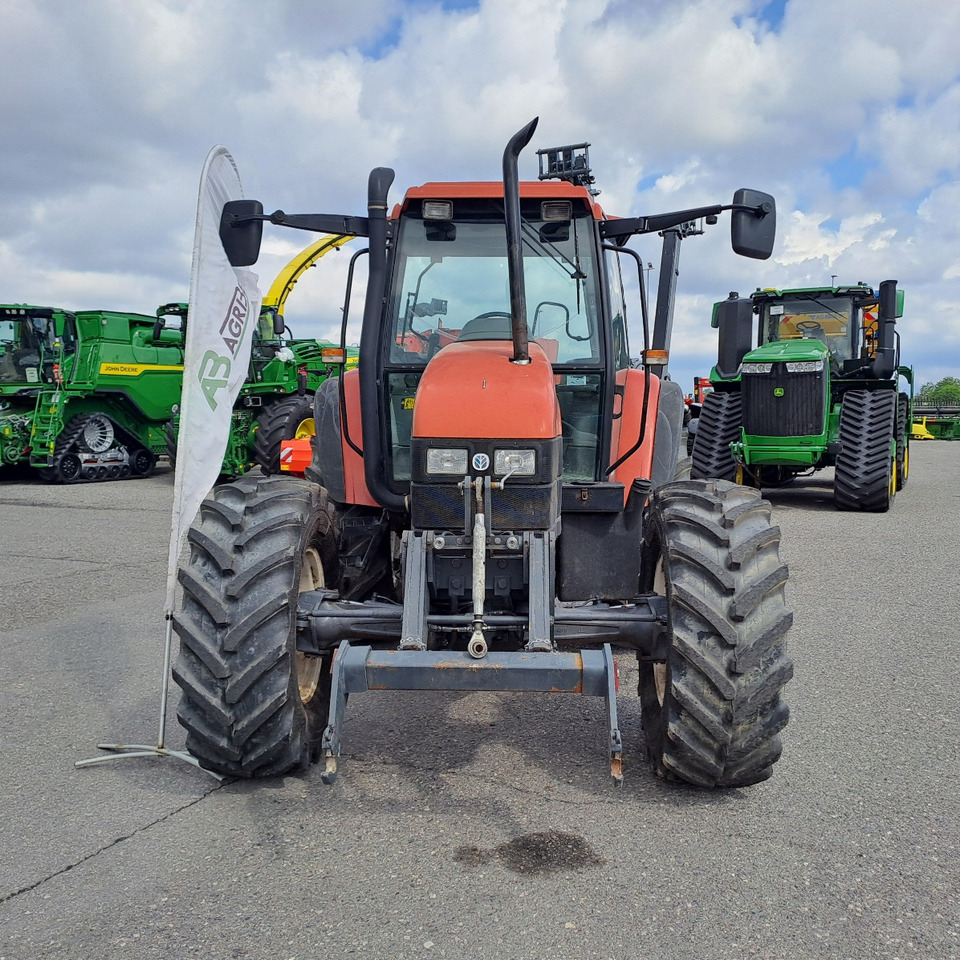 NEW HOLLAND FIATAGRI TS 110 - Trattore: foto 2 NEW HOLLAND FIATAGRI TS 110 - Trattore: foto 2