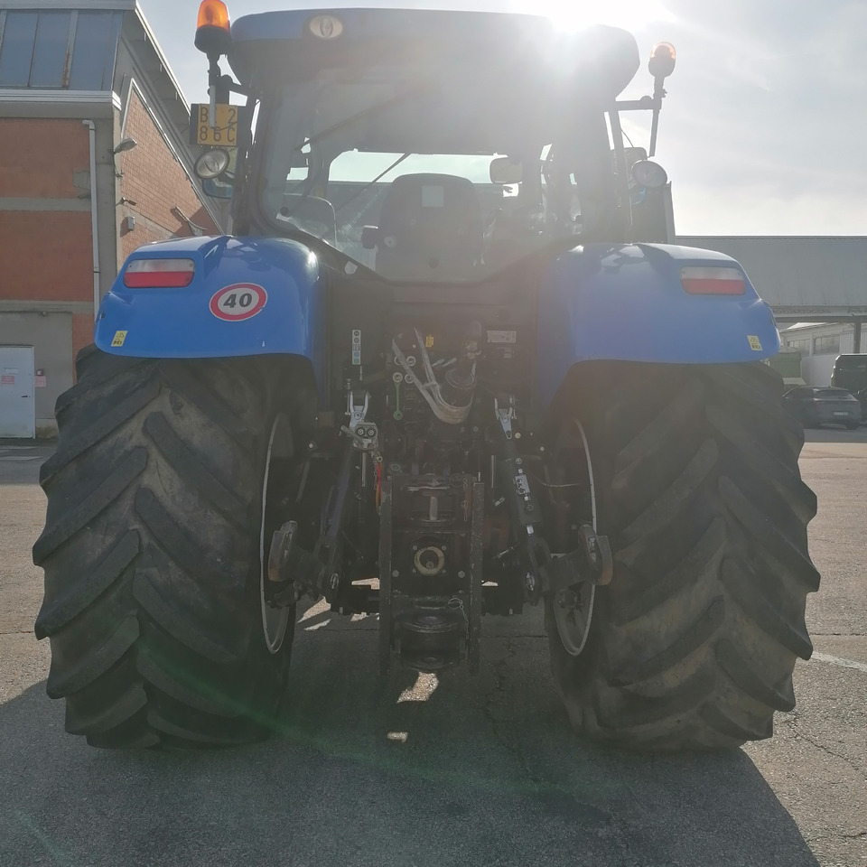 NEW HOLLAND T7 210 - Trattore: foto 4 NEW HOLLAND T7 210 - Trattore: foto 4