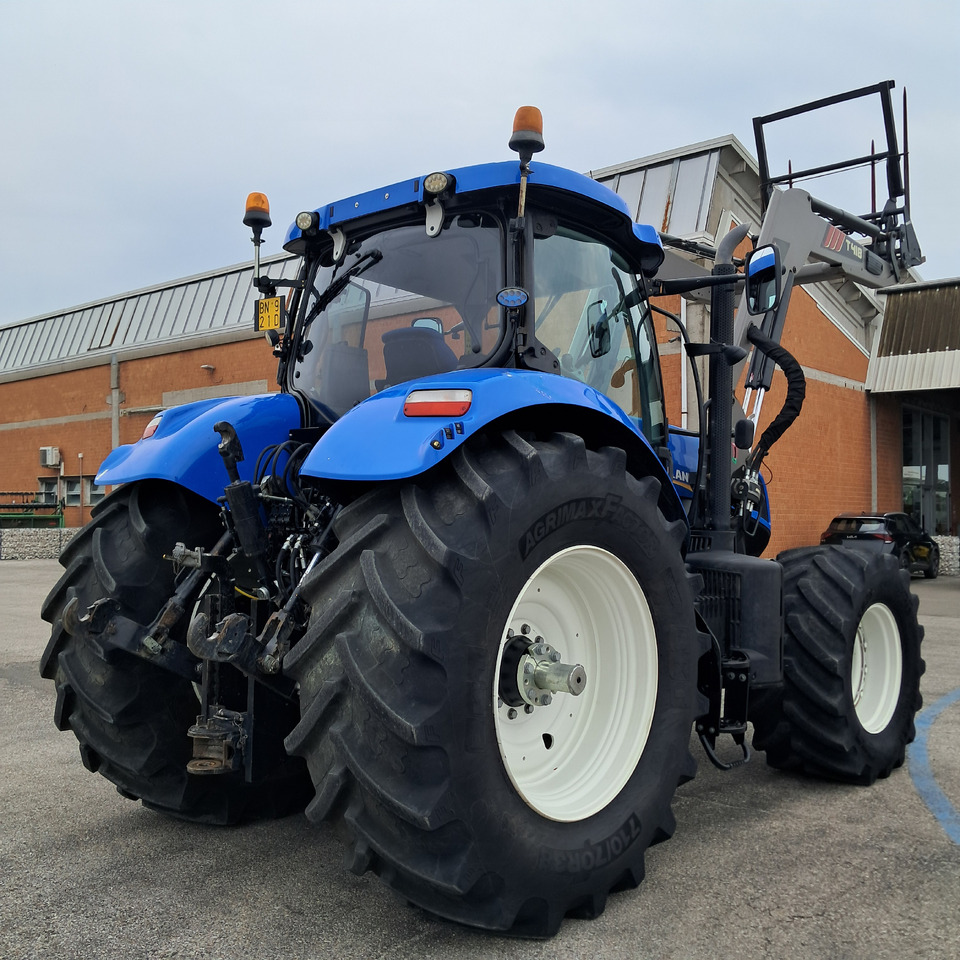 NEW HOLLAND T7 270 - Trattore: foto 5 NEW HOLLAND T7 270 - Trattore: foto 5