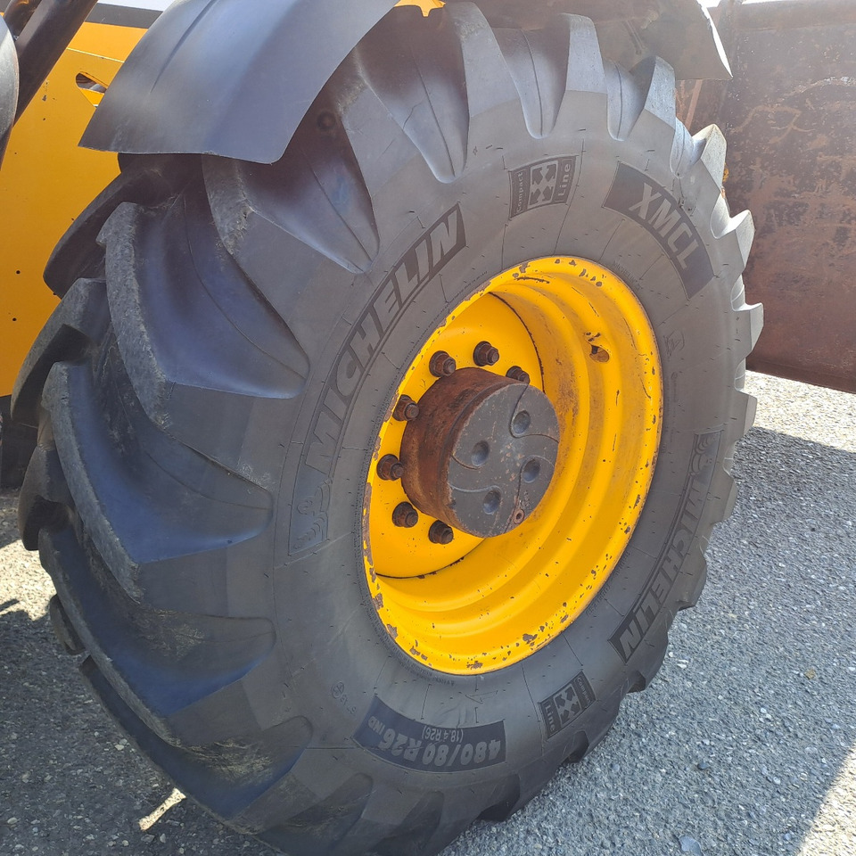 TELESCOPICO JCB 550-80 AGRIPLUS - ASTA AGRIBERTOCCHI - Sollevatore telescopico: foto 4 TELESCOPICO JCB 550-80 AGRIPLUS - ASTA AGRIBERTOCCHI - Sollevatore telescopico: foto 4