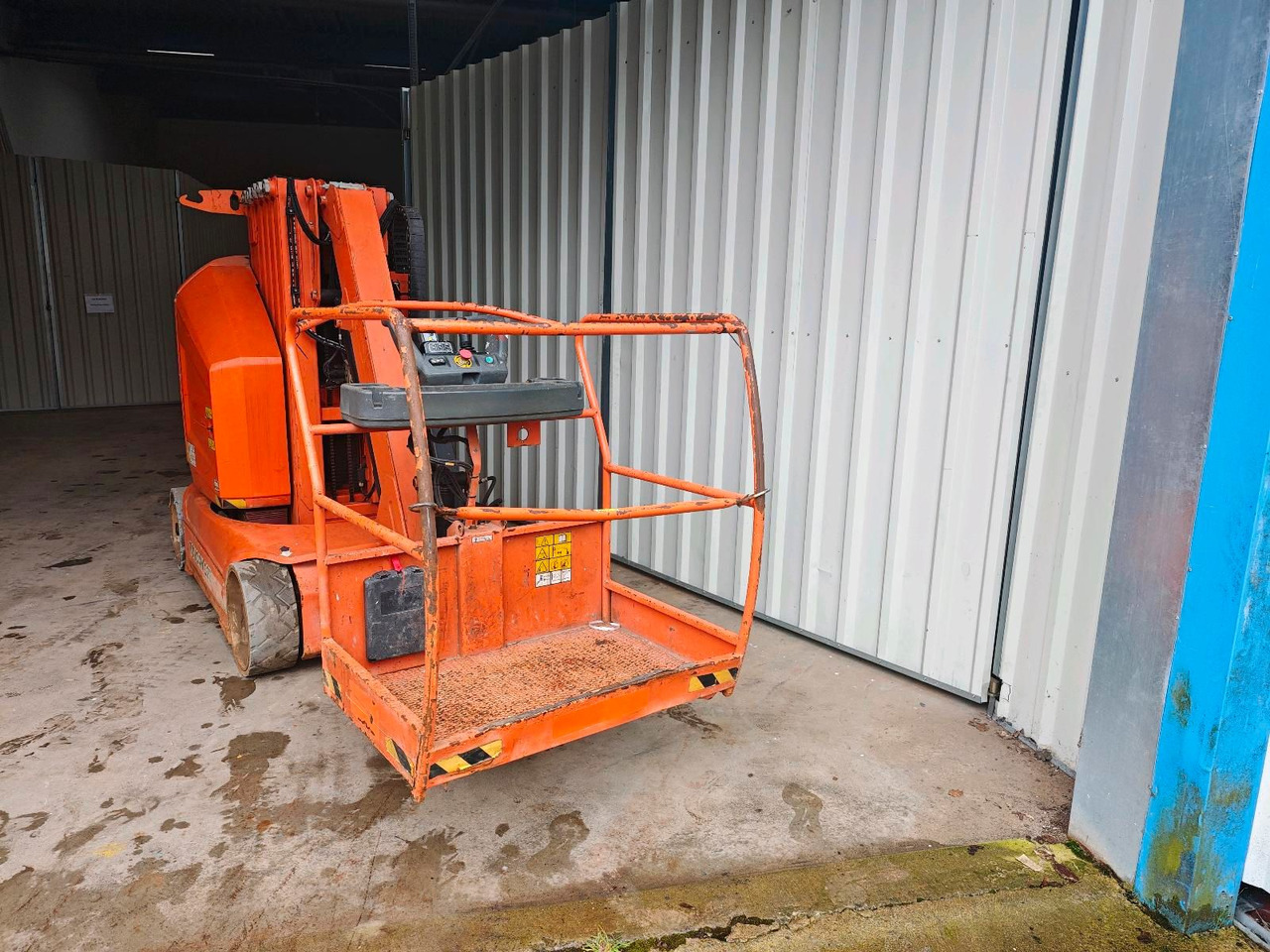 JLG Toucan 12E - Elevatore verticale: foto 2 JLG Toucan 12E - Elevatore verticale: foto 2