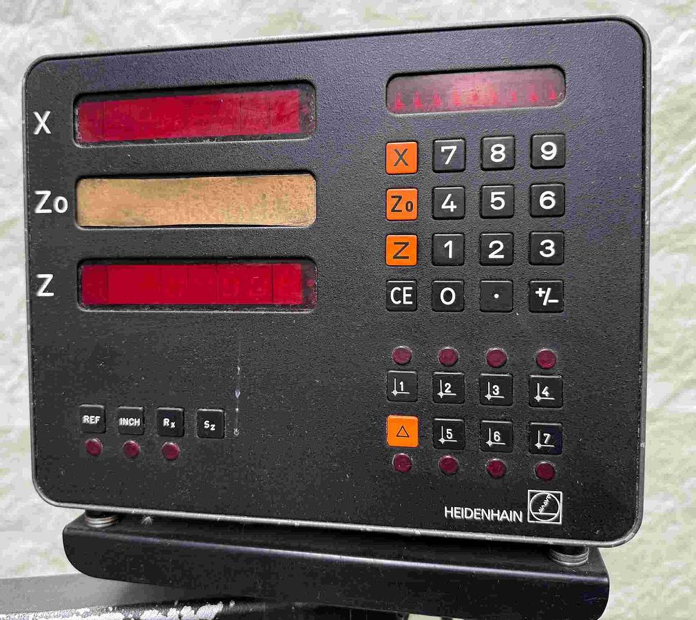 Leit- u. Zugspindeldrehmaschine TEZSAN - Tornio per metalli: foto 3 Leit- u. Zugspindeldrehmaschine TEZSAN - Tornio per metalli: foto 3