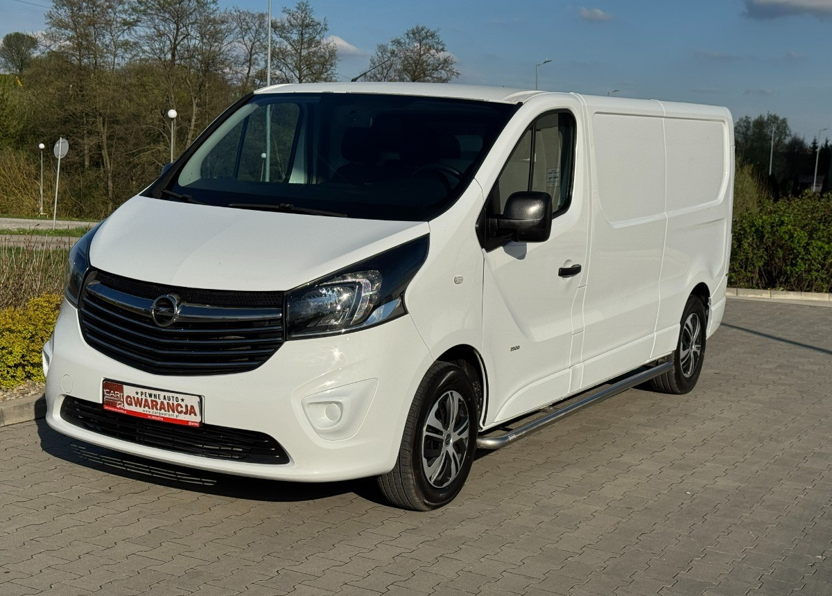 Opel Vivaro L2H1 LONG Zderzak listwy kolor Klimatyzacja Sprowadzony BRUTTO CENA - Furgone chiuso: foto 1 Opel Vivaro L2H1 LONG Zderzak listwy kolor Klimatyzacja Sprowadzony BRUTTO CENA - Furgone chiuso: foto 1