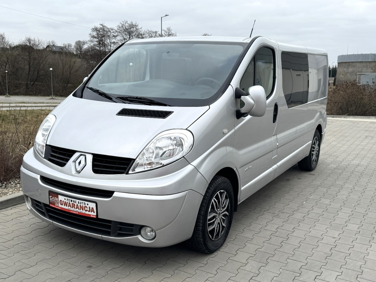 Renault Trafic 2.5 DCI 150KM L2 LONG Brygadówka Niski przebieg JAK NOWY NAVI - Furgone doppia cabina: foto 4 Renault Trafic 2.5 DCI 150KM L2 LONG Brygadówka Niski przebieg JAK NOWY NAVI - Furgone doppia cabina: foto 4