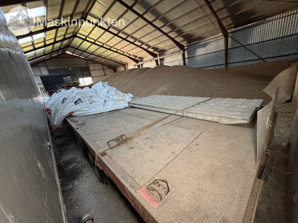 Broshuis E-2190 - Rimorchio pianale ribassato: foto 3 Broshuis E-2190 - Rimorchio pianale ribassato: foto 3