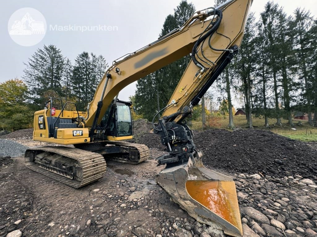 CAT 323 - Escavatore cingolato: foto 1 CAT 323 - Escavatore cingolato: foto 1