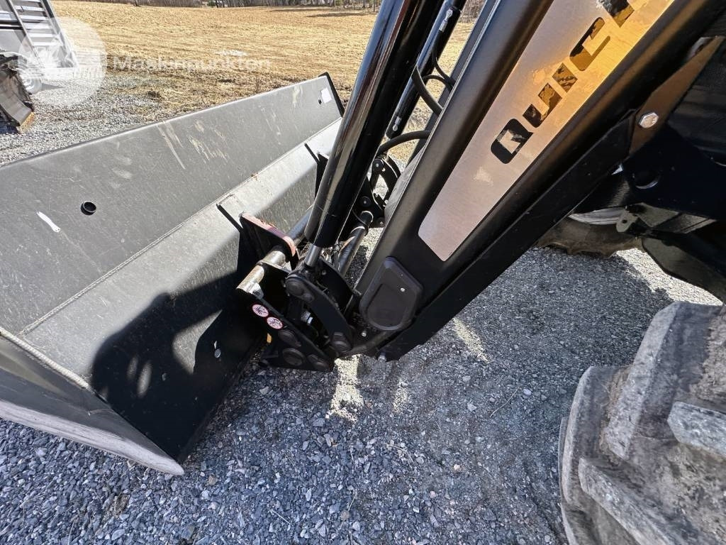 Trattore Case IH Farmall 110 C: foto 34 Trattore Case IH Farmall 110 C: foto 34