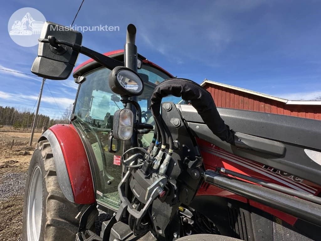 Trattore Case IH Farmall 110 C: foto 44 Trattore Case IH Farmall 110 C: foto 44