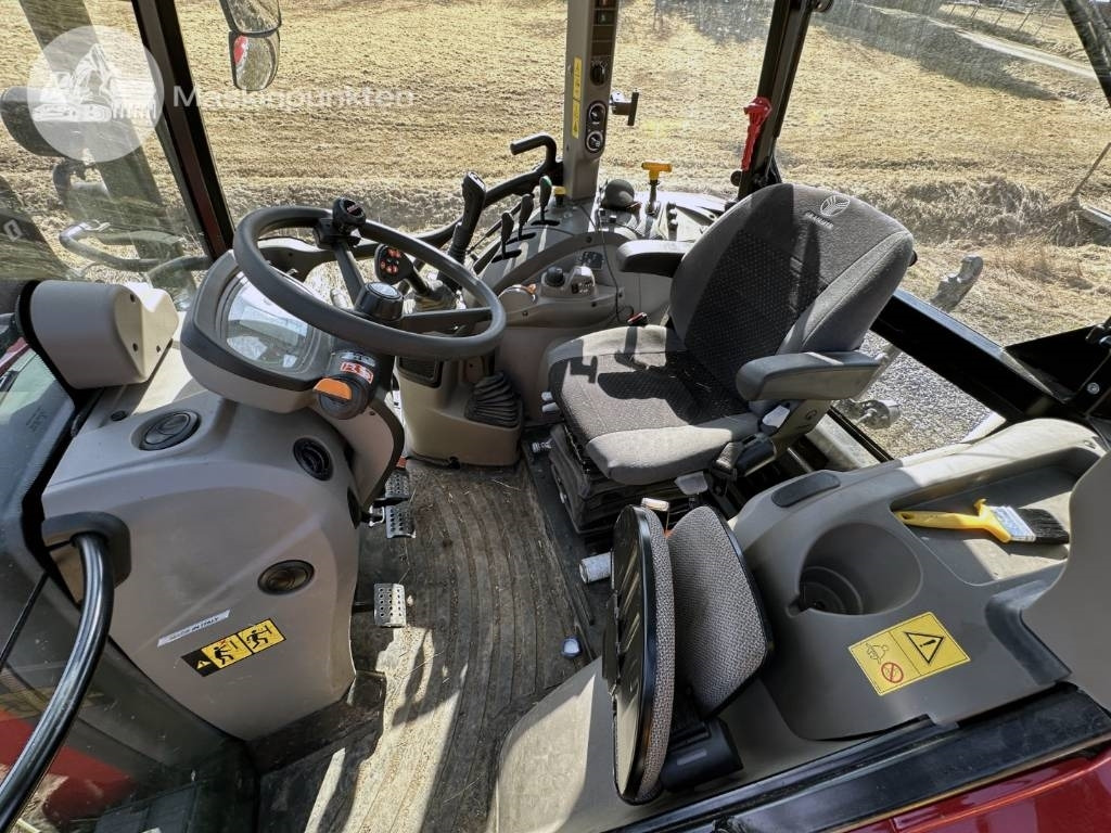 Trattore Case IH Farmall 110 C: foto 49 Trattore Case IH Farmall 110 C: foto 49