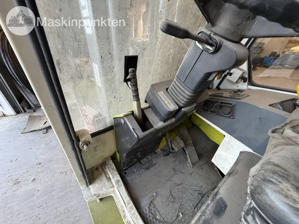Leasing di Clark CEM 25  Clark CEM 25: foto 11
