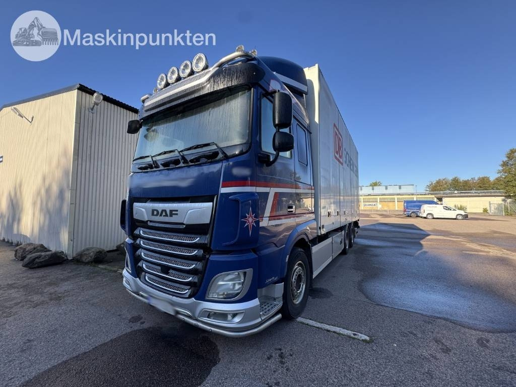DAF FAS XF530Z - Autocarro furgonato: foto 1 DAF FAS XF530Z - Autocarro furgonato: foto 1
