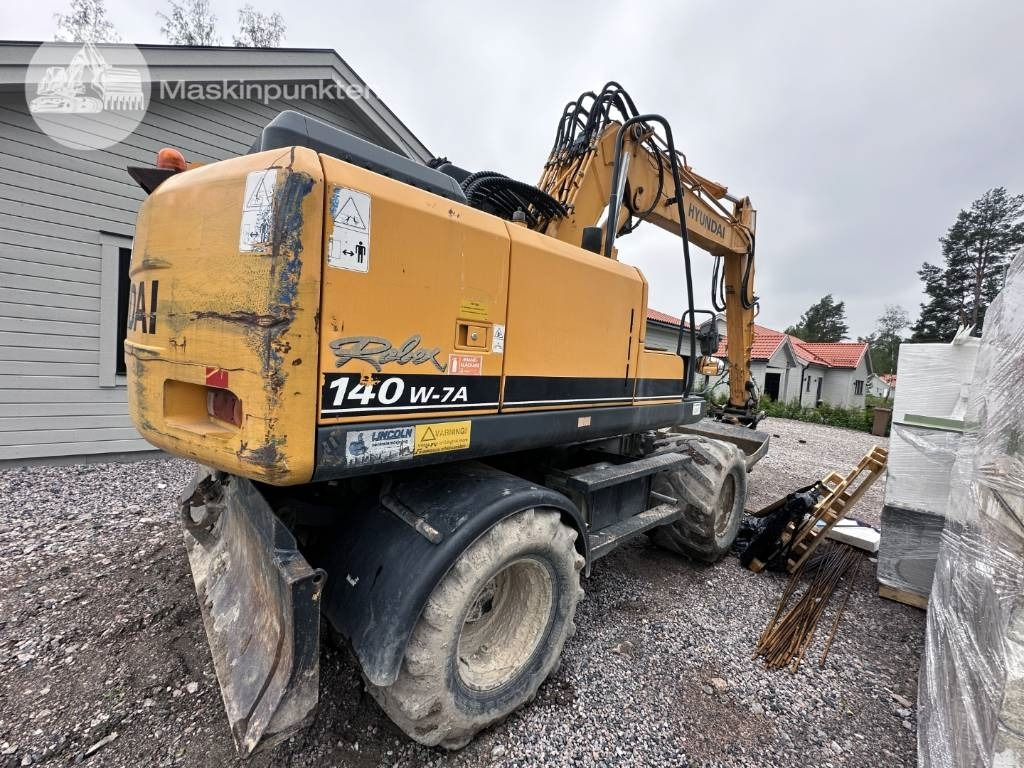 Hyundai Robex 140 W-7 A - Escavatore gommato: foto 4 Hyundai Robex 140 W-7 A - Escavatore gommato: foto 4