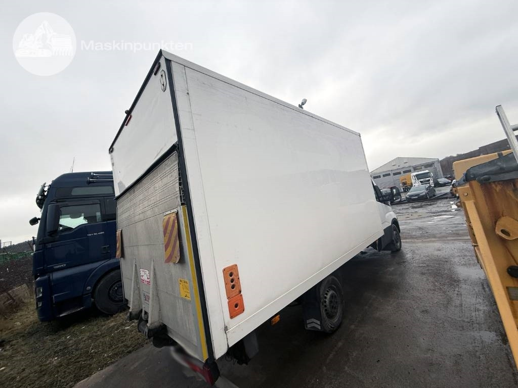 Iveco Daily 35 S16 - Furgone frigo: foto 5 Iveco Daily 35 S16 - Furgone frigo: foto 5